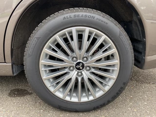 Mitsubishi Outlander Mitsubishi Outlander 2.4 PHEV Intense | Standkachel | All-weatherbanden - afbeelding nr 10