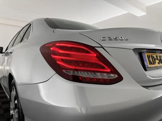 Mercedes-Benz C-Klasse *FULL-LEATHER | FULL-LED | DISTRONIC | BLIS | AIRMATIC | NAVI-FULLMAP | CAMERA | HEATED-SEATS | SPORT-SEATS | 17''ALU | ECC | PDC* - afbeelding nr 24