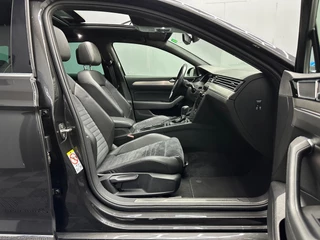 Volkswagen Passat Volkswagen Passat Variant 1.4 TSI ACT Highline Business R - afbeelding nr 10