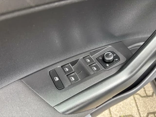 Volkswagen Polo Volkswagen Polo 1.0 TSI Highline Business (3x) R-Line AppleCarPlay/ AndroidAuto/ Adaptieve Cruise Control/ 'Sport Select' onderstel/ 17