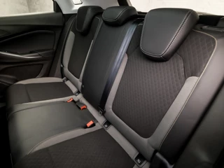Opel Grandland X (PANORAMADAK, APPLE CARPLAY, GROOT NAVI, LEDER, 360 CAMERA, SPORTSTOELEN, GETINT GLAS, LED KOPLAMPEN, NIEUWE APK, NIEUWSTAAT) - afbeelding nr 15