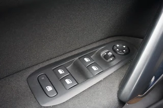 Peugeot 308 Peugeot 308 SW 110PK Blue Lease Executive TREKHAAK | CARPLAY | PANO | NAVI! - afbeelding nr 16