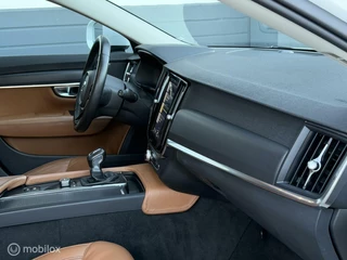 Volvo V90 Volvo V90 Cross Country 2.0 D4 AWD Geartronic-8 /Pilot Assist/Aut.inparkeren/Trekhaak/Adap CC/Winterline/21inch/Dealer onderhouden. - afbeelding nr 25