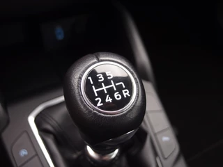 Ford Focus TREKHAAK / CARPLAY / NAVI / AIRCO / PDC / BLUETOOTH / CRUISE / NL-AUTO - afbeelding nr 12