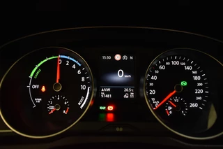Volkswagen Passat Volkswagen Passat Variant GTE 218PK DSG HYBRID BUSINESS CAMERA/NAVI/MASSAGE - afbeelding nr 28
