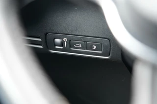 Volvo XC40 Volvo XC40 1.5 T5 Recharge Inscription - Dealer onderhouden - Panoramisch schuif/kanteldak - Stoel en stuurwielverwarming - Harman Kardon - Elektrisch verstelbare stoelen - Adaptieve cruise control i.c.m. BLIS - 360 graden camera - - afbeelding nr 29