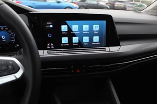 Volkswagen Golf Volkswagen Golf 1.5 eTSI Style / Camera / Head-up / Virtual Cockpit / Leder&Alcantara / 17'' / Keyless / ACC / DAB / Full LED / Stoelverwarming - afbeelding nr 20
