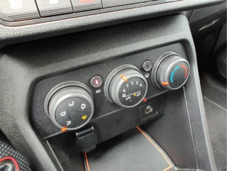 Dacia Sandero Stepway Dacia Sandero Stepway 1.0 TCe 90 EXPRESSION Navi | Cruise Control | Caplray/Android - afbeelding nr 12