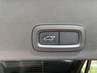 Volvo XC40 Volvo XC40 1.5 T5 Recharge 262 pk Momentum Pro Panoramadak Camera Parkeersensoren Navigatie Led Koplampen Plug In Hybride NL Auto 1e Eigenaar Lage Kilometerstand - afbeelding nr 37