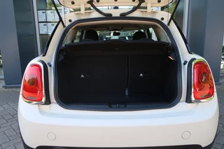 MINI Cooper MINI Cooper 1.5 COOPER, Stoelverwarming, Airco, etc. - afbeelding nr 14