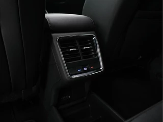 Škoda Enyaq iV (INCL-BTW) *PANO | FULL-LEATHER | ADAPT.CRUISE | HEAD-UP | MEMORY-PACK | FULL-LED | DIGI-COCKPIT | BLIND-SPOT | NAVI-FULLMAP | KEYLESS | CAMERA | SPORT-SEATS | KEYLESS | AMBIENT-LIGHT - afbeelding nr 27