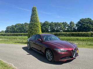 Alfa Romeo Giulia Alfa Romeo Giulia 2.0T 310pk, super netjes!! Veel opties!! - afbeelding nr 18