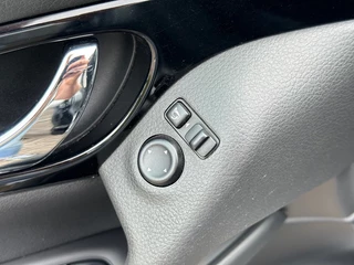 Nissan QASHQAI Nissan QASHQAI 1.2 N-Connecta Nieuwe CVT Automaat '' Trekhaak - Infotainmentsystem '' - afbeelding nr 28