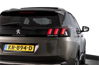 Peugeot 3008 Peugeot 3008 1.2 PureTech 130 PK GT Line | S/K-Panodak | Dig. Cockpit | Cruise | PDC | Camera | NAV | ECC | Elek. Klep | DAB | LM 19
