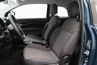 Fiat 500e Fiat 500e Icon 42 kWh Virtual Cockpit, Climate, Apple Carplay, Cruise, DAB, USB, 16'' - afbeelding nr 10