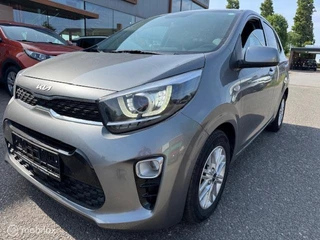 Kia Picanto Kia Picanto 1.0 67pk Automaat  Stoel en Stuur verwarming ,  Navigatie / Apple carplay  / Android auto , Achteruit camera , Bluetooth , Priveglas , Chrome handgrepen , Sport Velgen ,  9.500km !! - afbeelding nr 9
