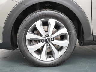 Kia Stonic - Navigatie - Camera - Climate control - Privacy glass - Keyless entry - Fabrieksgarantie tot 05-2029 - afbeelding nr 16