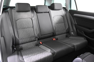 Volkswagen Passat Volkswagen Passat Variant 1.5 TSI DSG *1ste eigenaar*Navigatie*Park assist* - afbeelding nr 11