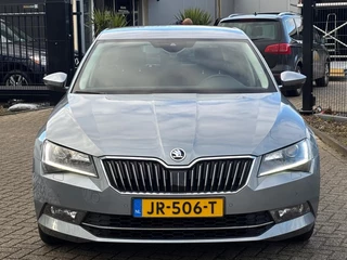 Škoda Superb - afbeelding nr 2