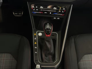 Volkswagen Polo Volkswagen Polo 2.0 TSI GTI 207PK PANO IQ LED/GRILL CAMERA STOELVERW ADAP.CRUIS ZWARTE.HEMEL 18'' LMV BEATS AUDIO 