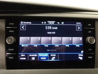 Volkswagen Transporter Volkswagen Transporter 2.0 TDI L2H1 102pk Airco Cruisecontrol Navigatie Apple Carplay parkeersensoren - afbeelding nr 25