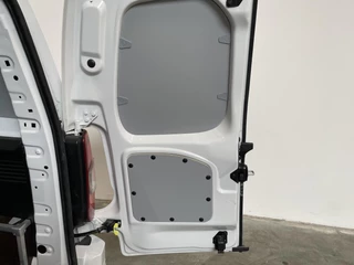Opel Combo Opel Combo 130pk L1 Automaat Apple Carplay Trekhaak Parkeersensoren Airco Cruise control - afbeelding nr 27