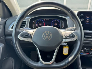 Volkswagen T-Roc Volkswagen T-Roc 1.5 TSI 150pk DSG Style | IQ Light | Camera | Alcantara | Trekha - afbeelding nr 9