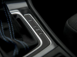 Volkswagen e-Golf Volkswagen e-Golf 136pk | Navi Discover Pro | Warmtepomp | LED koplampen | Apple Carplay & Android Auto | Stoelverwarming - afbeelding nr 29
