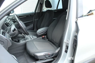 BMW X1 BMW X1 sDrive18i 141pk AUTOMAAT NL-Auto 74.942km Clima Cruise Navi Camera HUD Keyless El. Klep 17