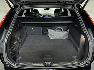 Volvo XC60 Volvo XC60 2.0 T8 AWD Polestar Engineered H/K Pano HUD ACC Trekh. - afbeelding nr 46