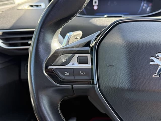 Peugeot 3008 Peugeot 3008 1.2 PureTech Allure 1e Eigenaar,Navi,Pano,Camera,131pk,Cruise,Clima,Trekhaak,Half Leder,Vol Opties,Dealer Onderhouden,Pdc V+A,APK tot 08-2026 - afbeelding nr 14