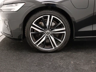Volvo V60 Volvo V60 T6 PLUG-IN HYBRID R-DESIGN SCHUIFDAK ACC KEYLESS 19INCH STOELVER - afbeelding nr 8