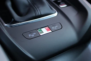Alfa Romeo Tonale Alfa Romeo Tonale 1.5T 160PK HYbrid VELOCE | PANORAMISCH SCHUIF / KANTELDAK | LEDEREN BEKLEDING | VOORSTOELEN / STUUR VERWARMD | VOORSTOELEN GEVENTILEERD | VOORSTOELEN ELEKTRISCH VERSTELBAAR | DRAADLOOS APPLE CARPLAY / ANDROID AUTO | 360° CAMERA | AUTOMATISCH DIMMENDE BUITENSPIEGELS | 20