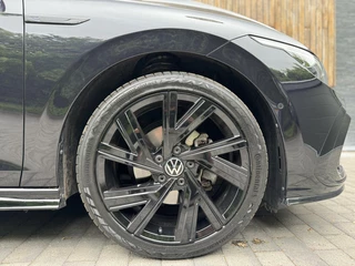 Volkswagen Golf Volkswagen Golf 1.5 eTSI R-Line Automaat | Panoramadak | LED | Black Style | Harman/Kardon HiFi | Achteruitrijcamera | Sfeerverlichting | Trekhaak afneembaar | Adaptieve cruise control | Parkeersensoren voor en achter - afbeelding nr 40