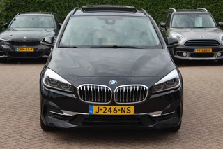 BMW 2 Serie BMW 2 Serie Active Tourer 225xe iPerformance High Exe. / Panoramadak / Camera / Head-up / Leder / Keyless / Navigatie / DAB / Stuurverwarming / Cruise Control - afbeelding nr 8