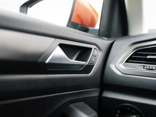 Volkswagen T-Roc Volkswagen T-Roc 1.5 TSI Sport CarPlay Camera Cruise - afbeelding nr 23