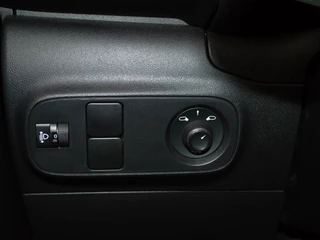 Citroën C3 Citroën C3 110PK Shine Automaat | Camera | Climate | Navi - afbeelding nr 23