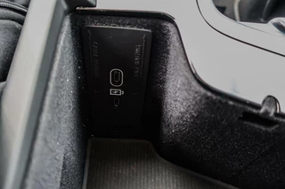 Volvo XC60 Volvo XC60 2.0 T6 Plug-in hybrid AWD Plus Bright PANORAMADAK ADAPTIVE CRUISE MEMORY - afbeelding nr 20