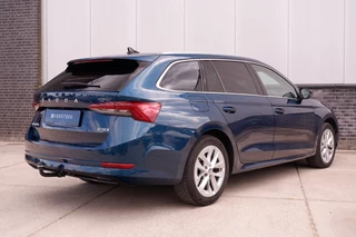 Škoda Octavia Škoda Octavia Combi 1.5 e-TSI Business Edition Trekhaak | Virtual Cockpit | LED | Navi | Carplay - afbeelding nr 2