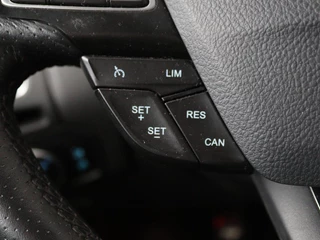 Ford Focus Ford Focus 2.0 ST-3 | Stoel & stuurverwarming |  Recaro sportstoelen | Xenon | Bluetooth | Climate control | Half leder | Cruise control - afbeelding nr 18