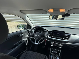 Kia Stonic Kia Stonic 1.0 T-GDI 100Pk MHEV DynamicLine Airco Cruise Camera Trekhaak - afbeelding nr 3