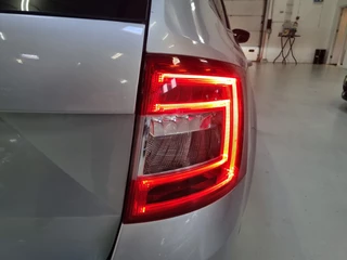 Škoda Octavia Škoda Octavia Combi 1.2 TSI Greentech Elegance Businessline ✅7-TRAPS DSG ✅COMPLETE AUTO!! - afbeelding nr 13