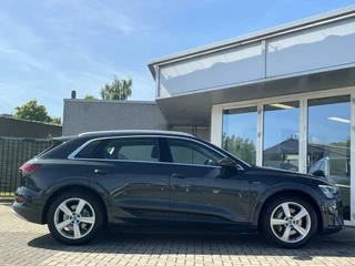 Audi e-tron Audi E-tron QUATTRO Launch edition LEDER+STOELVERW+AFN TREKH - afbeelding nr 3
