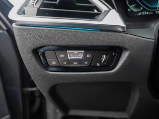 BMW 3 Serie BMW 3-serie Touring 330e 293pk Sport Line | Full LED | Carplay | Stoel/stuurverwarming | Trekhaak - afbeelding nr 32