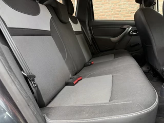 Dacia Duster Dacia Duster 1.2 TCe 4x2 Blacksh. - afbeelding nr 17