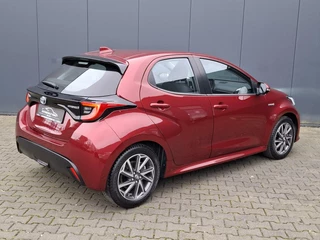 Toyota Yaris Toyota Yaris 1.5 Hybrid Dynamic AUTOMAAT / DAB / ACC / LANE ASSIST - afbeelding nr 6