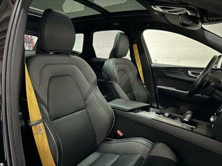 Volvo XC60 Volvo XC60 2.0 T8 AWD Polestar Engineered H/K Pano HUD ACC Trekh. - afbeelding nr 21