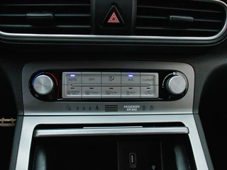 Hyundai Kona Hyundai Kona EV Premium 64 kWh | Warmtepomp | Snelladen - afbeelding nr 35