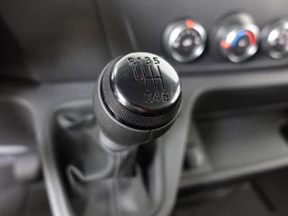 Renault Master Renault Master T33 2.3 dCi 135PK L2H2 Work Edition Airco Cruise Camera Navigatie Parkeersensoren Trekhaak - afbeelding nr 23