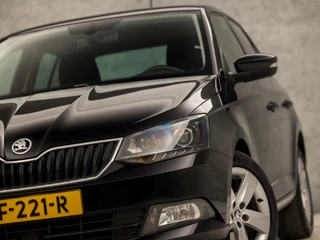 Škoda Fabia (SCHERM, CLIMATE, STOELVERWARMING, NAP, XENON, SPORTSTOELEN, GEITNT GLAS, CRUISE, PARKEERSENSOREN, TREKHAAK, NIEUWE APK, NIEUWSTAAT) - afbeelding nr 16